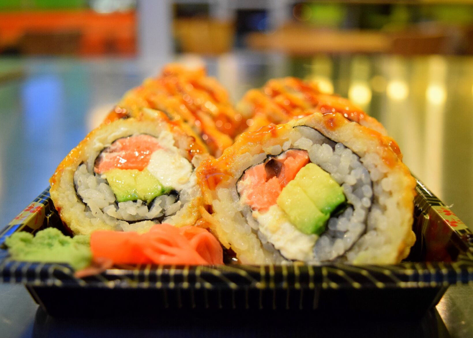 Salmon avocado roll